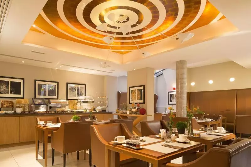 Fotos del hotel Le Six:  10