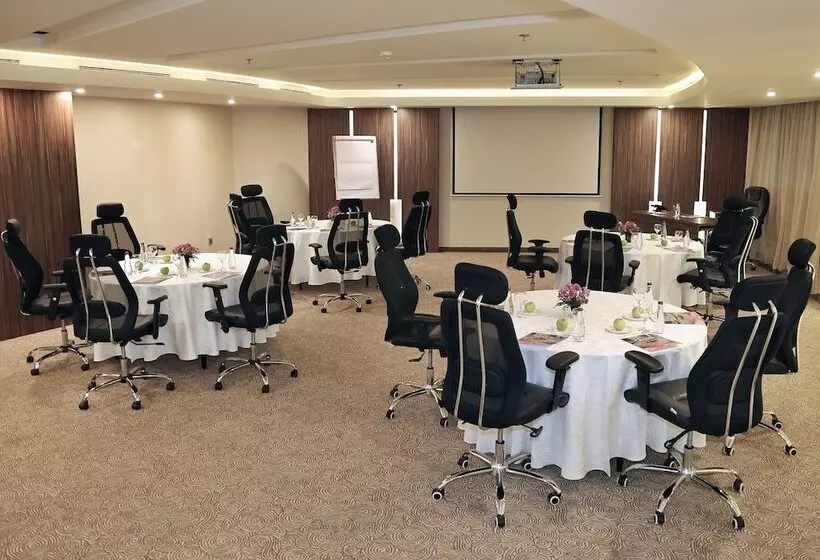 Fotos del hotel Mövenpick  Qassim:  23