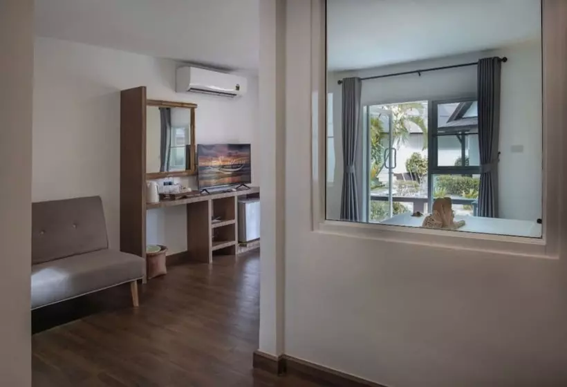 Southern Lanta Resort