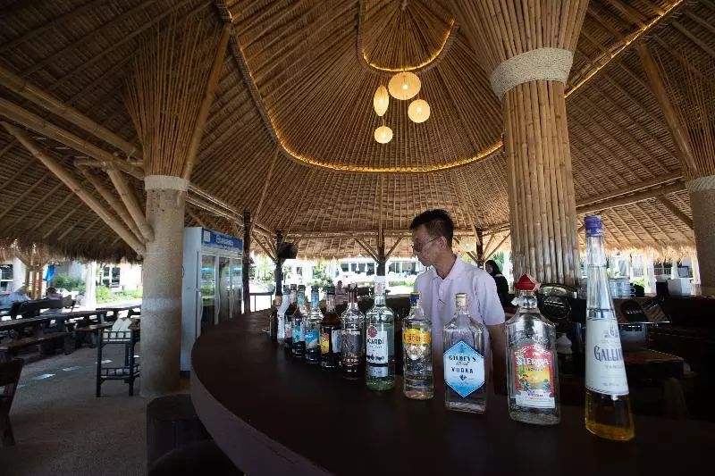 Fotos del hotel Southern Lanta Resort:  6