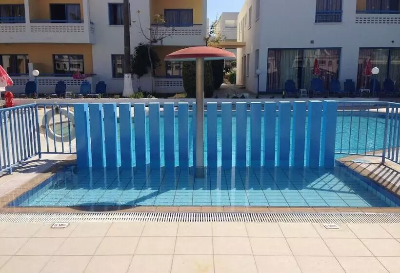 Fotos del hotel Kefalonitis Hotel Apartments:  24