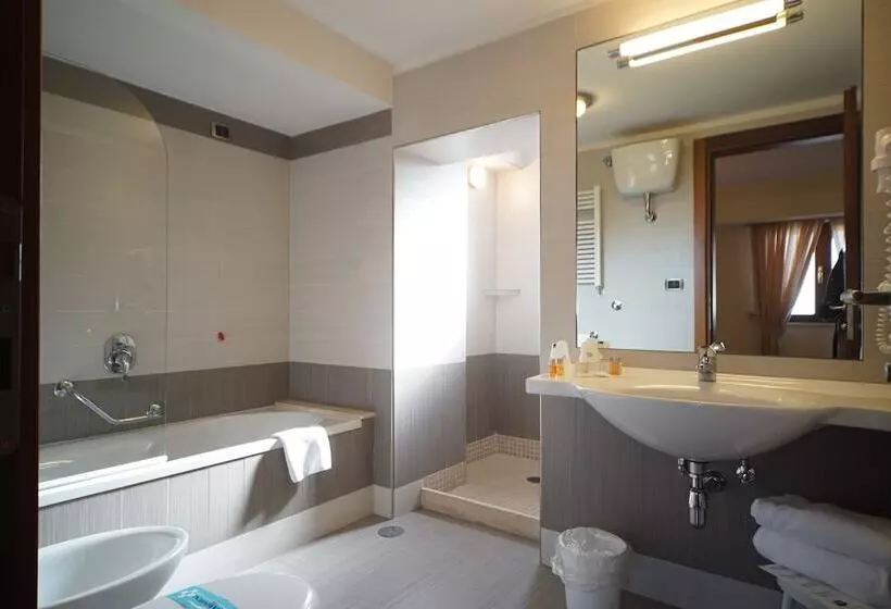 Fotos del hotel Suites & Residence:  4