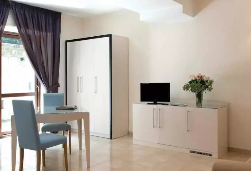 Fotos del hotel Suites & Residence:  5