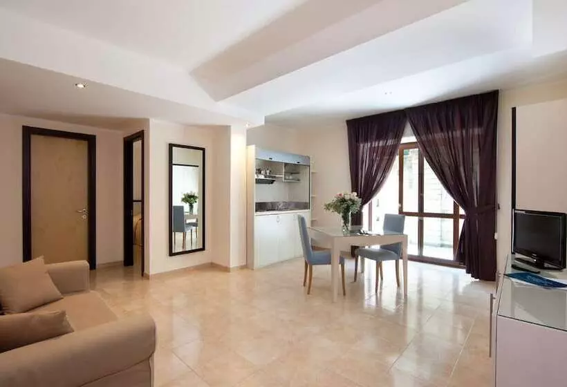 Fotos del hotel Suites & Residence:  15