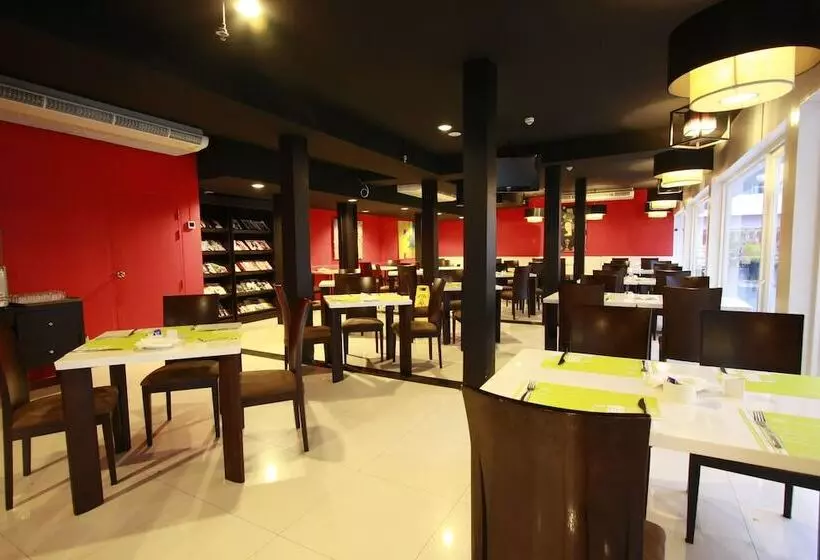 Fotos del hotel The Embassy Sathorn:  12