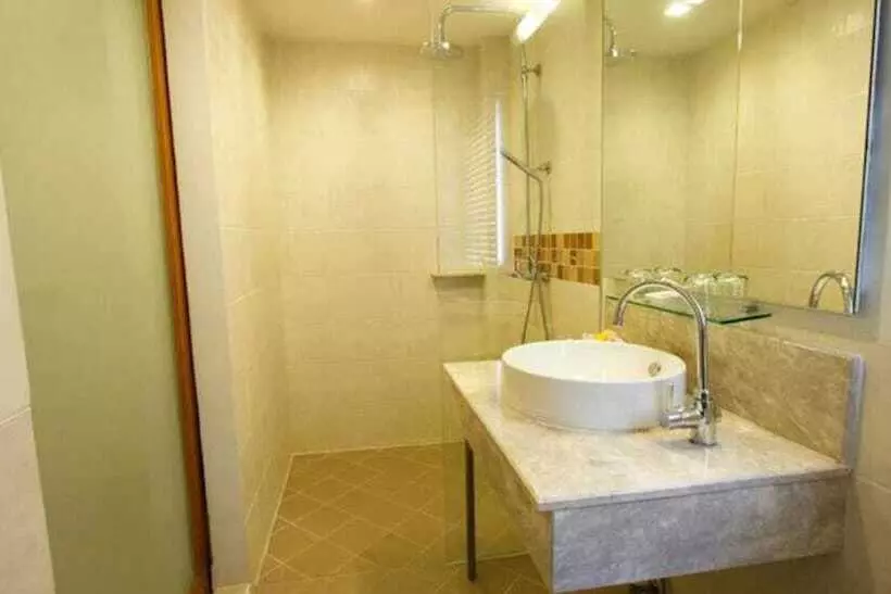 Fotos del hotel The Embassy Sathorn:  8