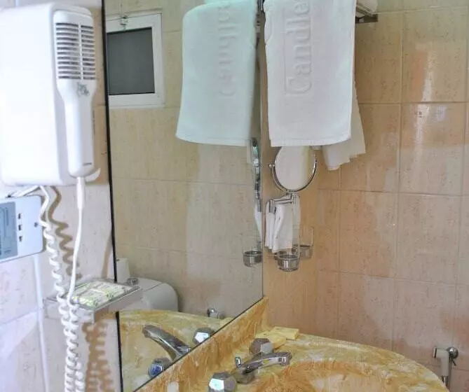 Fotos del hotel Candles:  6