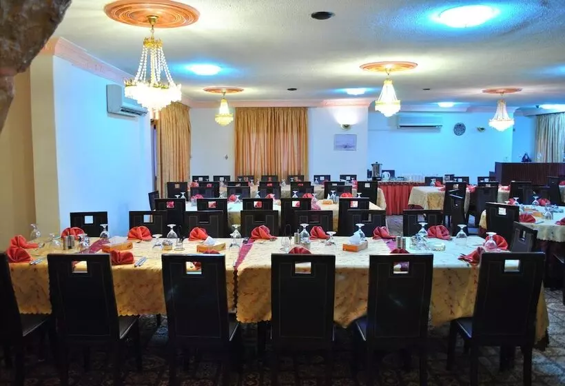 Fotos del hotel Candles:  5