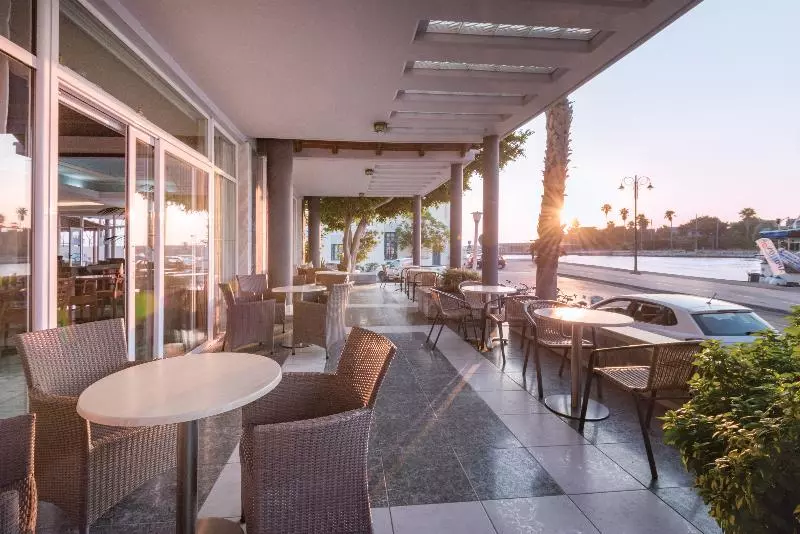 Fotos del hotel Kosta Palace:  16