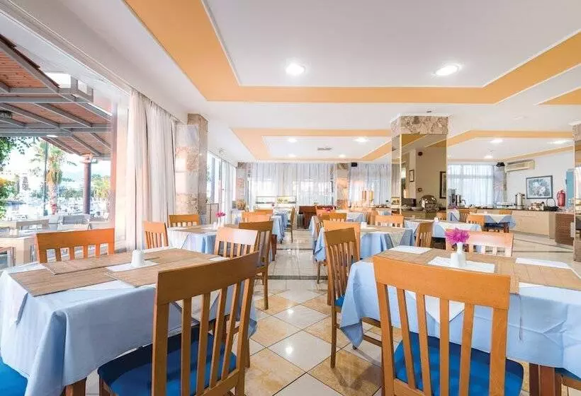 Fotos del hotel Kosta Palace:  18