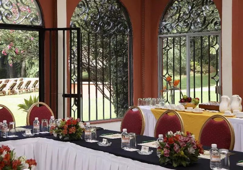 Fotos del hotel Racquet Cuernavaca:  8