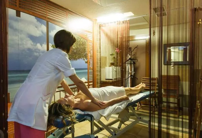 Fotos del hotel Rocca Al Mare:  7