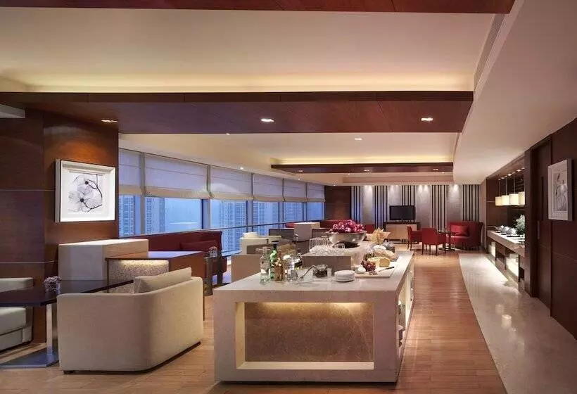 Fotos del hotel New World Wuhan:  4