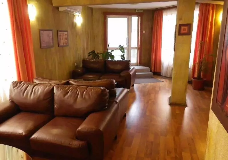 Fotos del hotel Palitra:  8