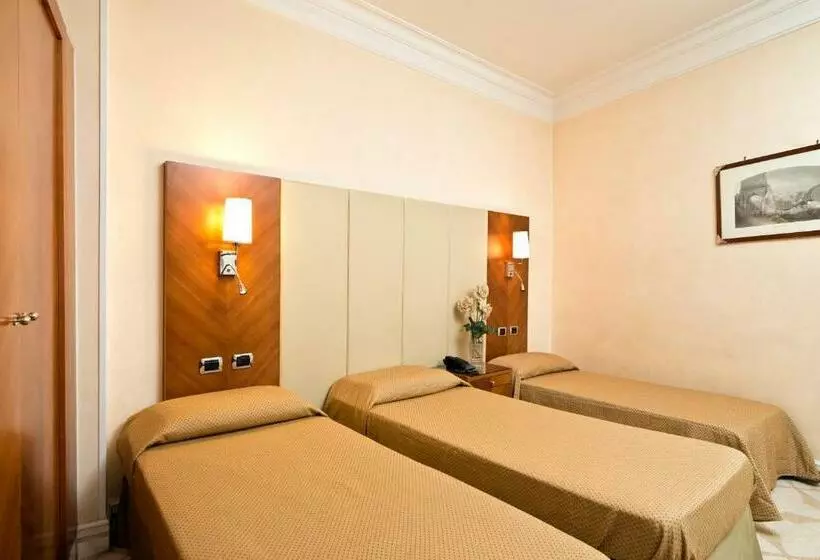 Fotos del hotel Suite Opera Rooms:  12