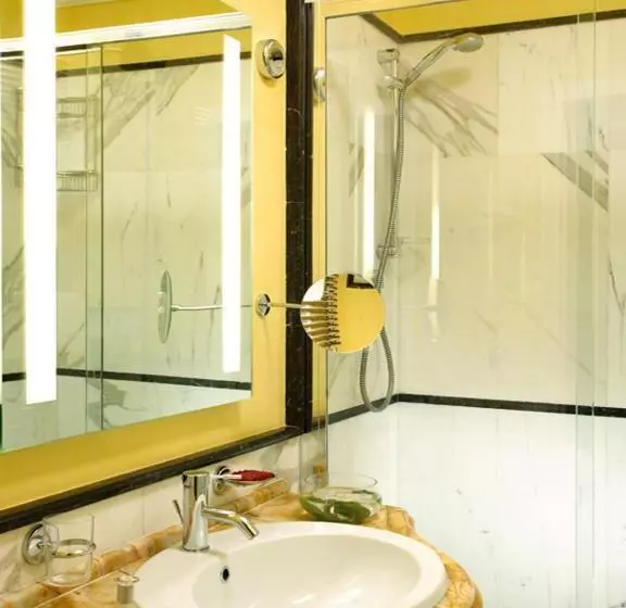 Fotos del hotel Suite Opera Rooms:  5