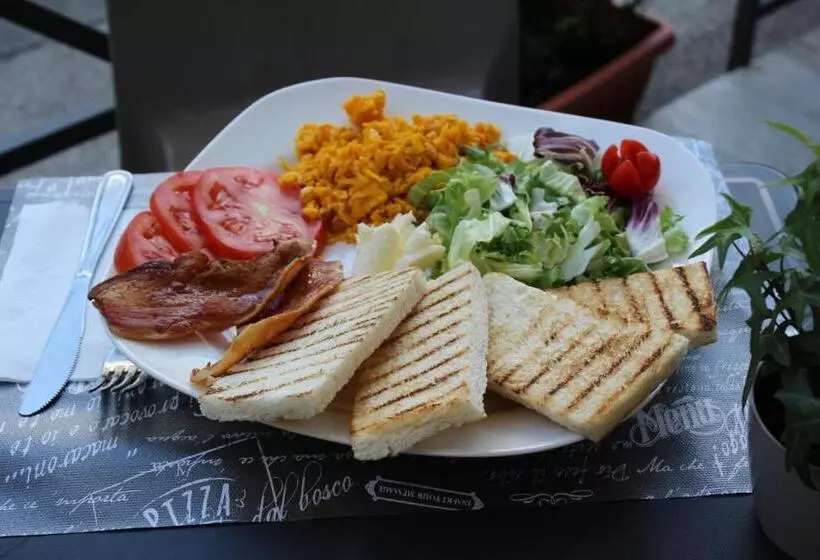 Fotos del hotel Suite Opera Rooms:  10