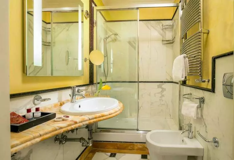 Fotos del hotel Suite Opera Rooms:  3