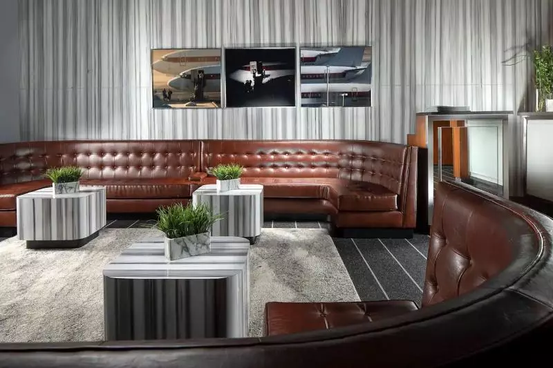 6 Columbus Central Park