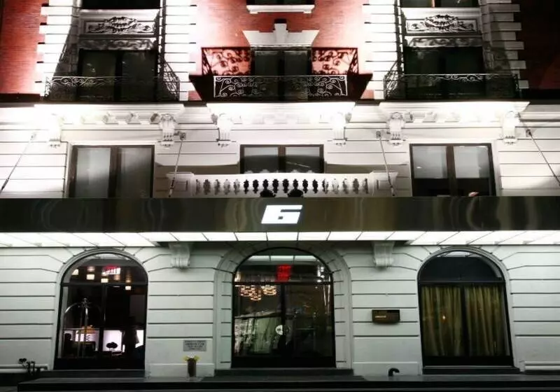 Fotos del hotel 6 Columbus Central Park:  6