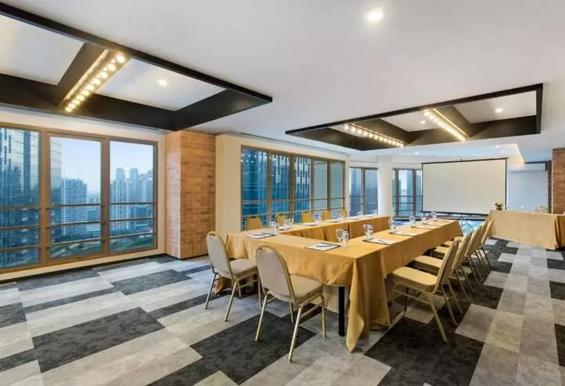 Fotos del hotel Somerset Grand Citra Jakarta:  8