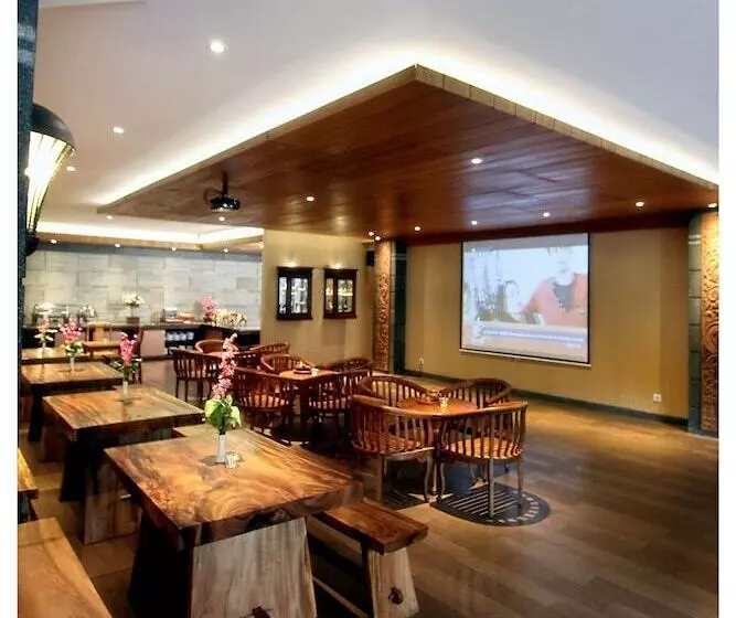 Fotos del hotel Sukajadi Hotel, Convention And Gallery:  25