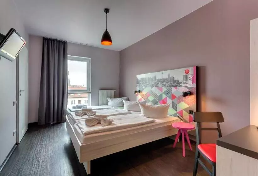 Fotos del hotel Meininger Hotel Berlin Alexanderplatz:  14