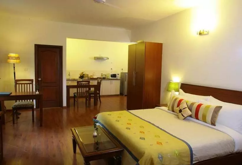 Fotos del hotel Justa Off Mg Road:  12