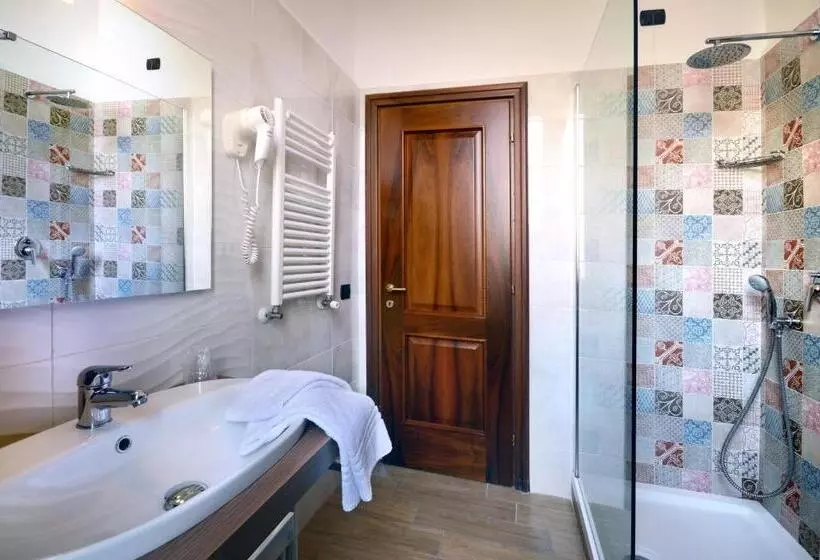 Fotos del hotel Pintostorey:  23