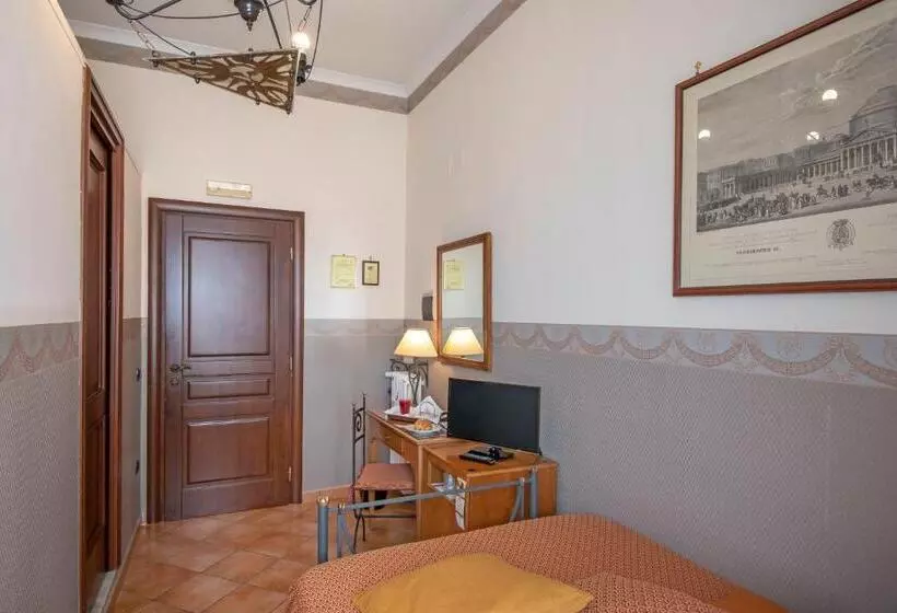 Fotos del hotel Pintostorey:  2