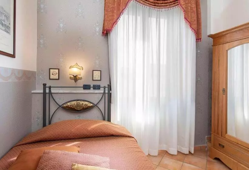 Fotos del hotel Pintostorey:  6