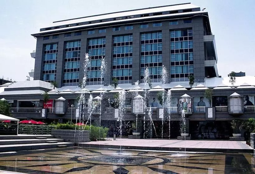 Svelte  And Personal Suites