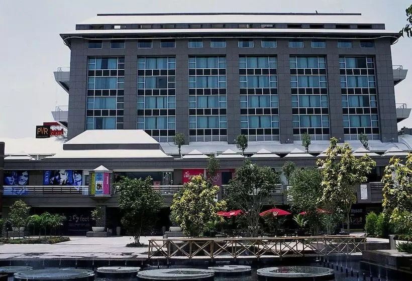 Fotos del hotel Svelte  And Personal Suites:  24