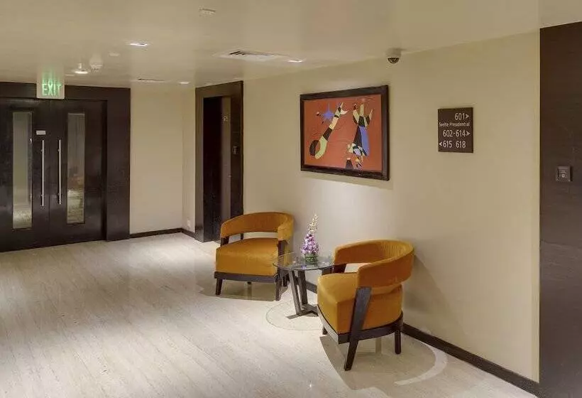 Fotos del hotel Svelte  And Personal Suites:  4