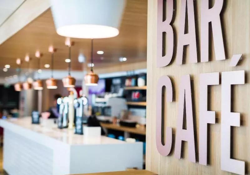 Fotos del hotel Travelodge London Central Southwark:  3