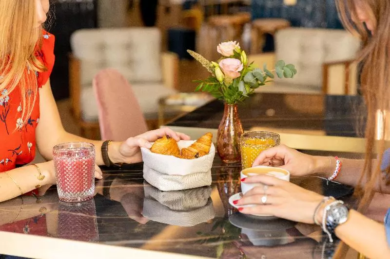 Fotos del hotel Voco Paris Montparnasse, An Ihg:  14