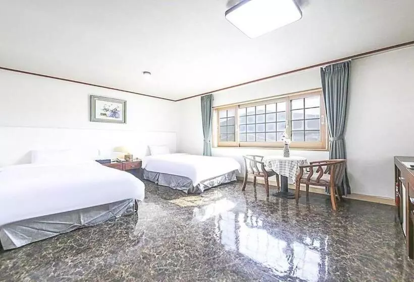 Fotos del hotel Jeju Golf:  6