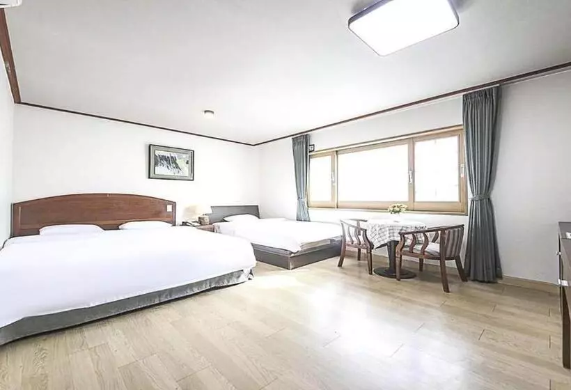 Fotos del hotel Jeju Golf:  4