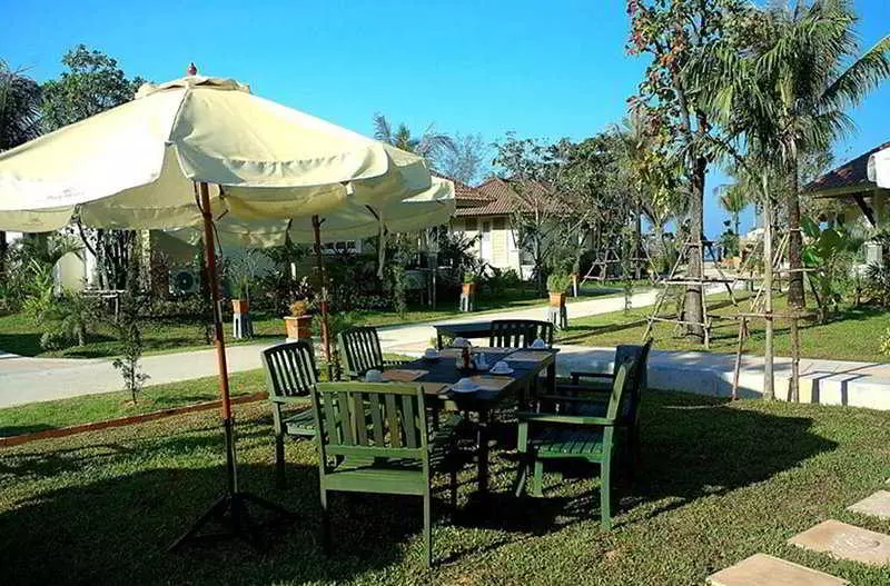 Fotos del hotel Baan Khaolak Beach Resort:  6