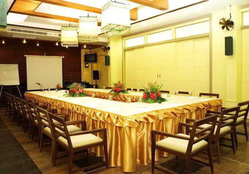 Fotos del hotel Baan Khaolak Beach Resort:  5