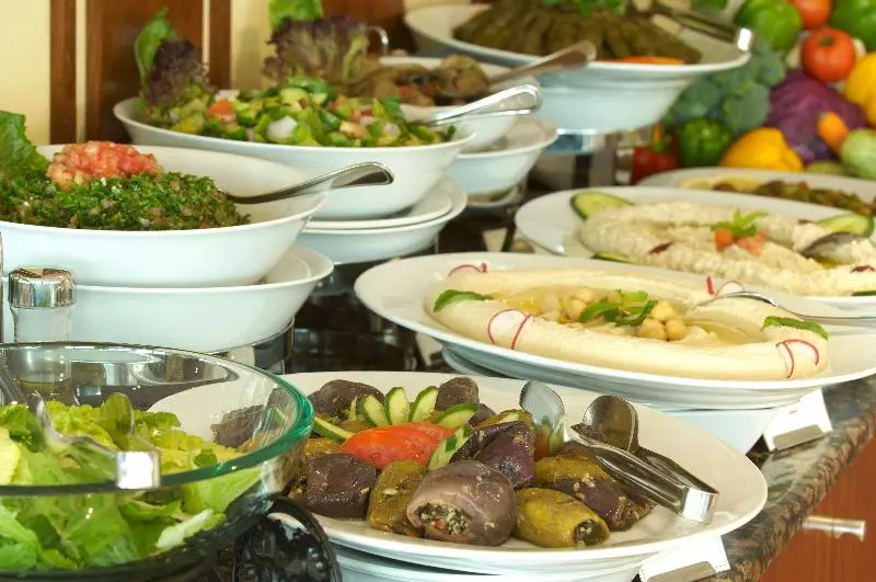 Fotos del hotel Golden Tulip  Apartments:  11