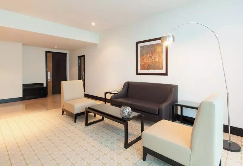Fotos del hotel Holiday Inn Dubai  Al Barsha, An Ihg:  4
