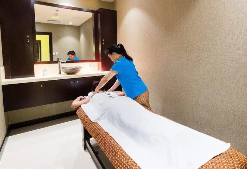 Fotos del hotel Holiday Inn Dubai  Al Barsha, An Ihg:  156