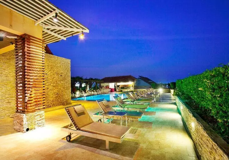 Fotos del hotel Intimate  Pattaya  Sha Extra Plus:  12