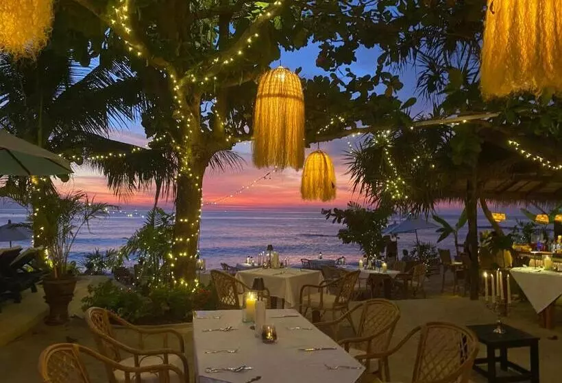 Fotos del hotel Lanta Palace Resort And Beach Club:  16