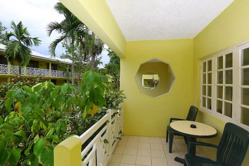 Fotos del hotel Merrils Beach Resorts Lll:  20