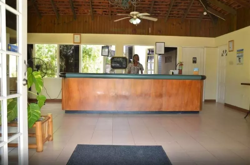 Fotos del hotel Merrils Beach Resorts Lll:  16