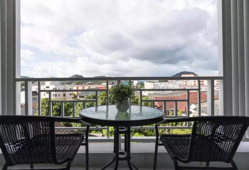 Fotos del hotel The Royal P Phuket  Sha Plus:  5