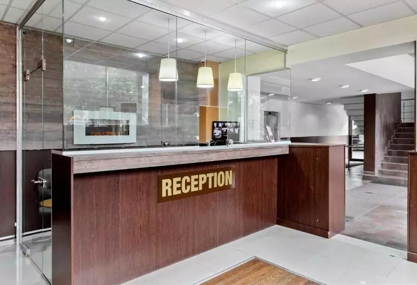 Fotos del hotel Charter Otopeni:  2