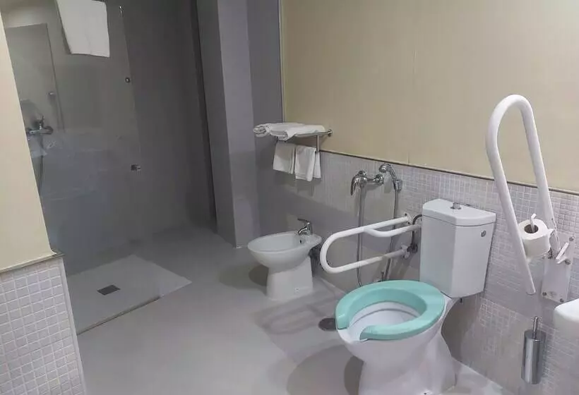 Fotos del hotel Emperatriz:  19